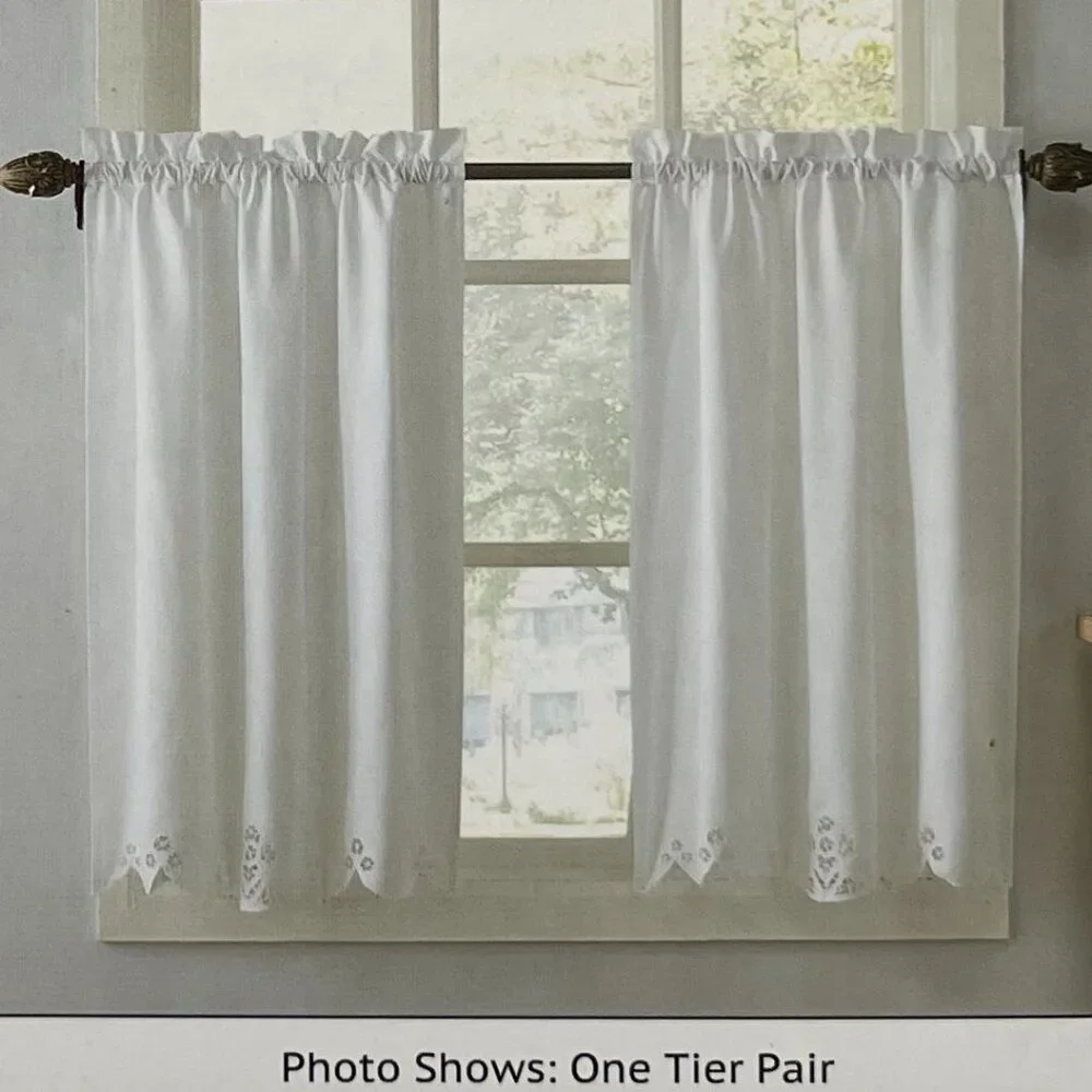 NWT White Window Curtain Tiers 58